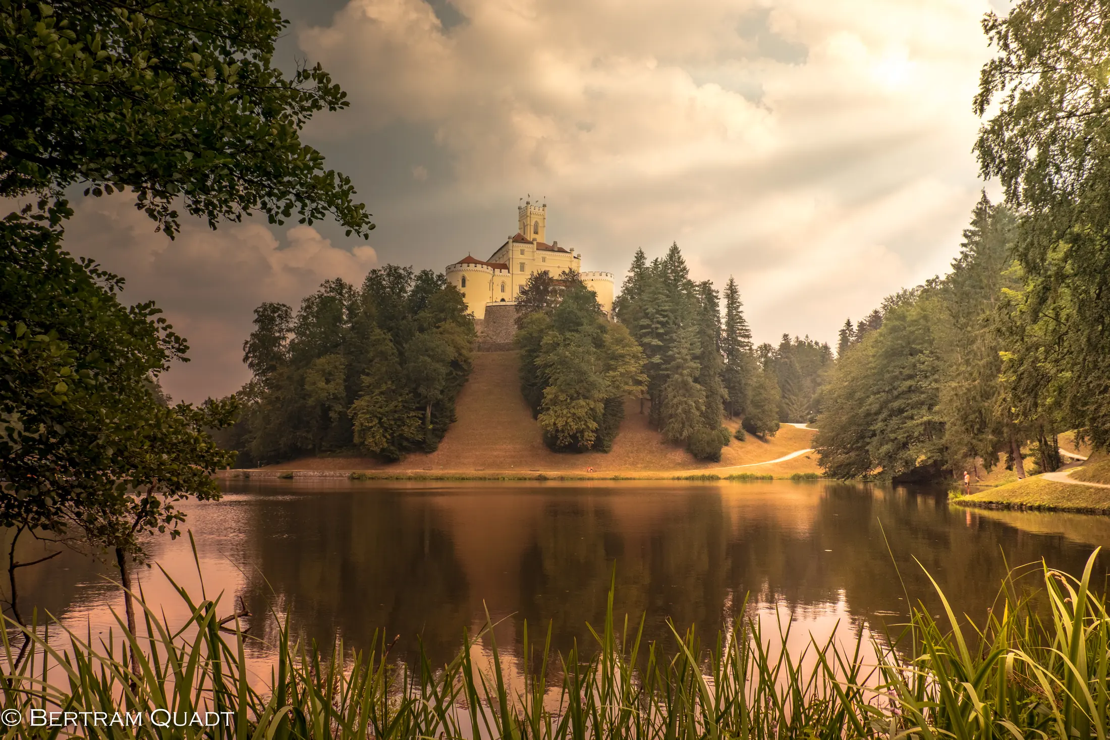 Trakošćan Castle beside its lake
